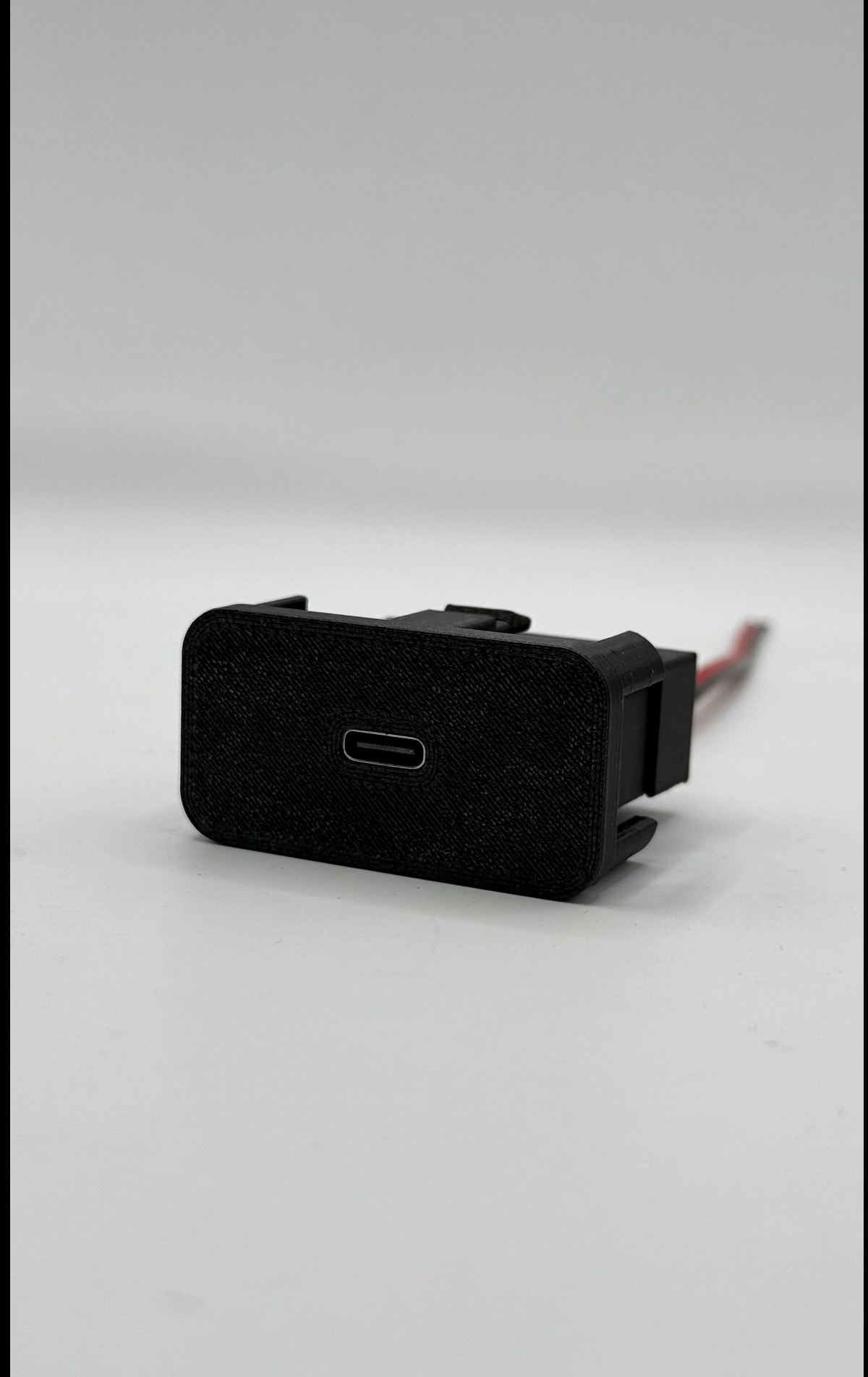 Mazda MX-5 NB USB-C dash charger